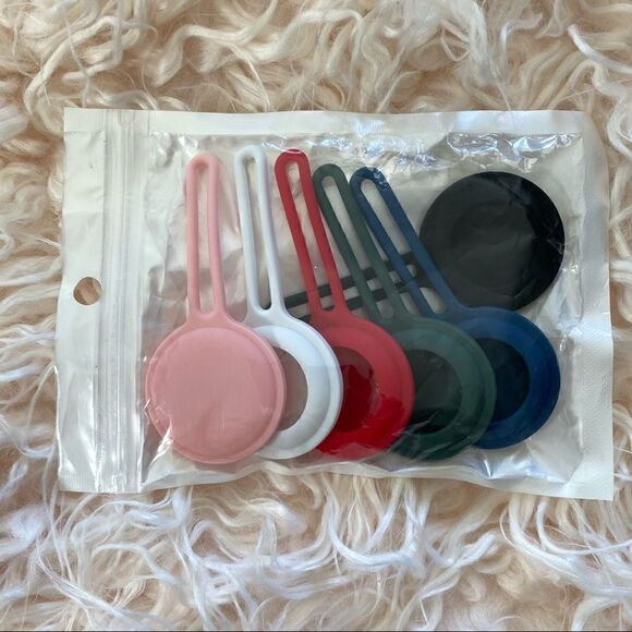 Apple AirTag cases - Picture 1 of 2